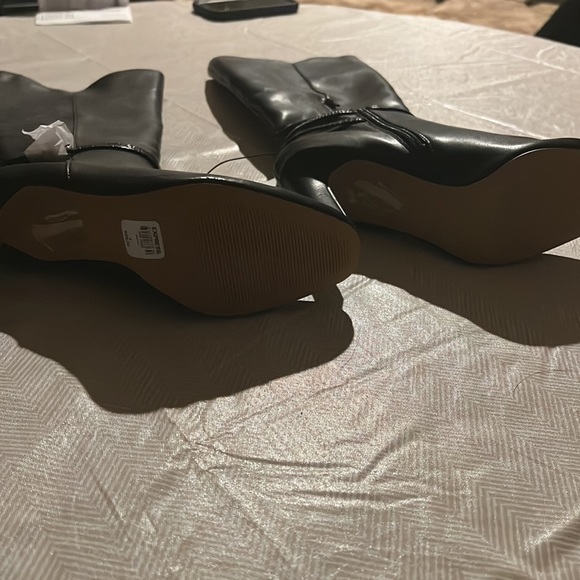 Express black tall heel boots 8 NTW - Picture 5 of 6
